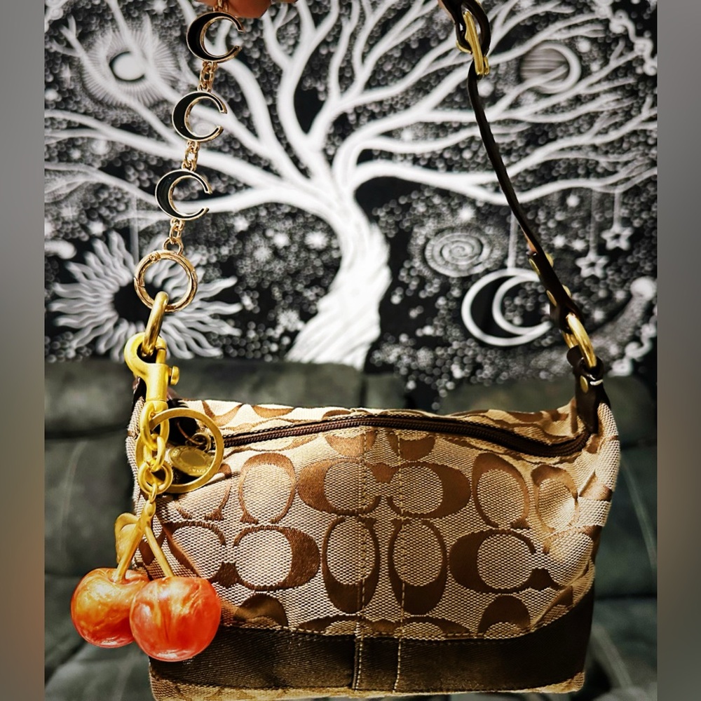 Rare Gold and orange Cherry Keychain - Picture 6 of 7